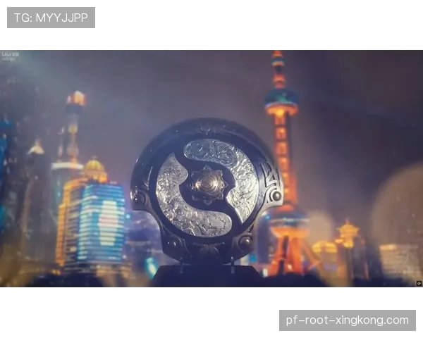 TI15期间上海地铁：上车即入刀塔世界，这种氛围让每一个老玩家都热泪盈眶！✨
